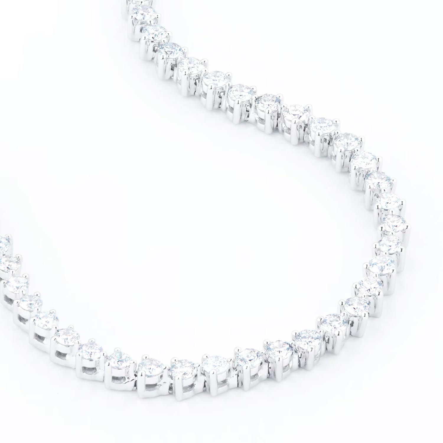 18ct White Gold 2cttw Line Bracelet - Image 3
